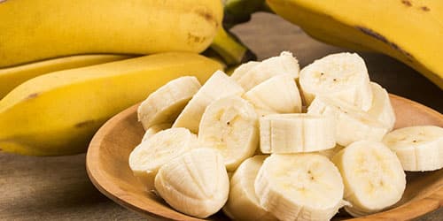 Чищенный банан