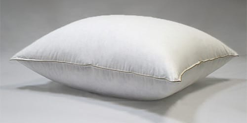 белая подушка