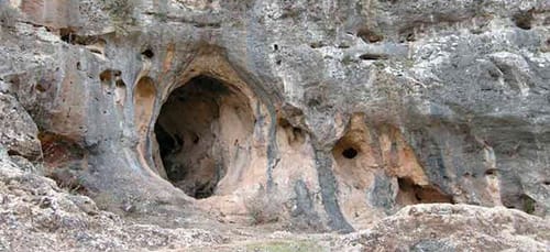 сонник пещера в горе
