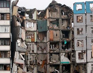 Мрачная церковь во сне. razrushennyi dom 2. Мрачная церковь во сне фото. Мрачная церковь во сне-razrushennyi dom 2. картинка Мрачная церковь во сне. картинка razrushennyi dom 2. Храм – символ очищения от грехов, надежда на спасение. Такие сновидения всегда оставляют некоторый трепет в душе даже у неверующего человека. К чему снится церковь? Трактовки у снов могут быть разными, но чаще всего они предвещают серьезные перемены в жизни.
