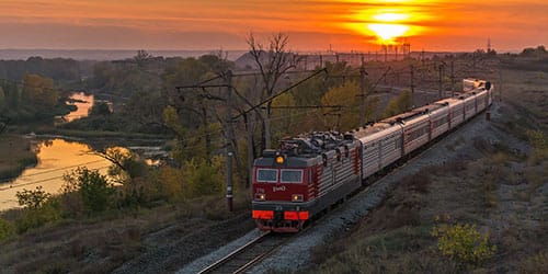 Переехать железнодорожный переезд во сне. jeleznaya doroga i poezd 2. Переехать железнодорожный переезд во сне фото. Переехать железнодорожный переезд во сне-jeleznaya doroga i poezd 2. картинка Переехать железнодорожный переезд во сне. картинка jeleznaya doroga i poezd 2. Железная дорога — сложная система, которая предусматривает не только свои собственные рельсовые пути, но и пересечение с другими дорогами.