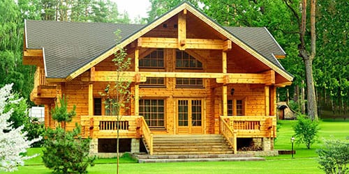 покупать деревянный дом