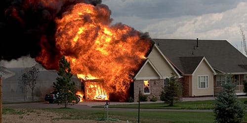 родительский дом горит