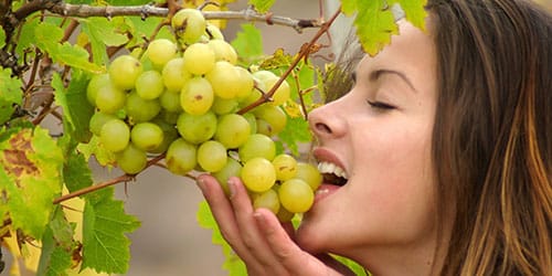 кушать виноград во сне