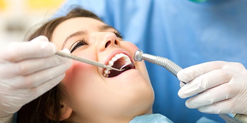 сверлить зубы у стоматолога во сне