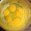Пить сырые яйца