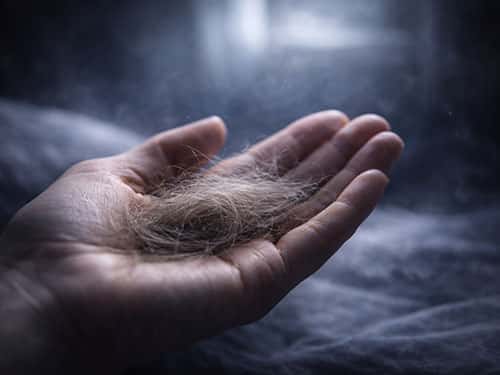 Вырывать волосы