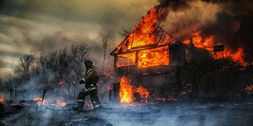 сгоревший дом