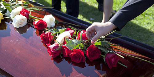 Сонник умерший человек живой к чему снится во сне