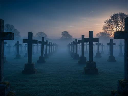 Кресты на кладбище